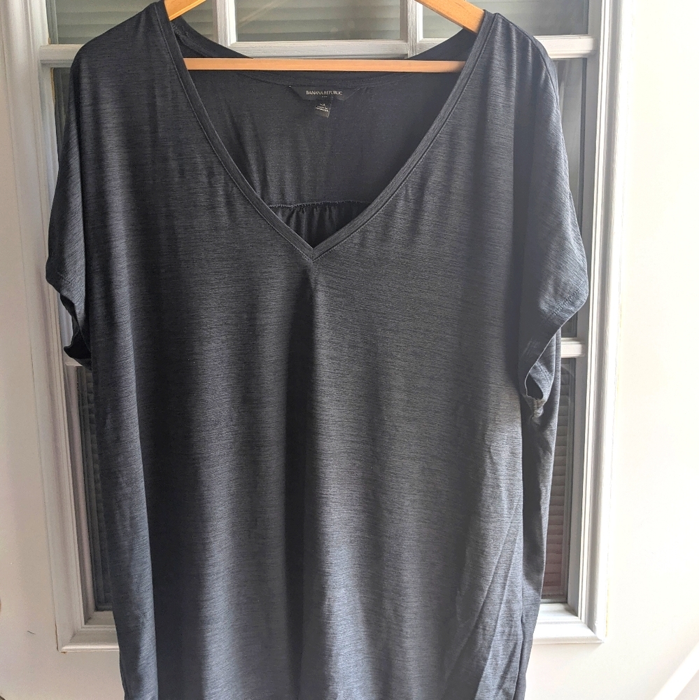 Banana Republic Gray Tee